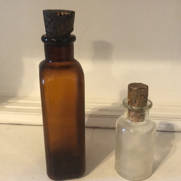 Antique Brown Glass NORWICH Pharmacy Medicine Apothecary Bottle & Clear Bottle - Picture 8 of 9